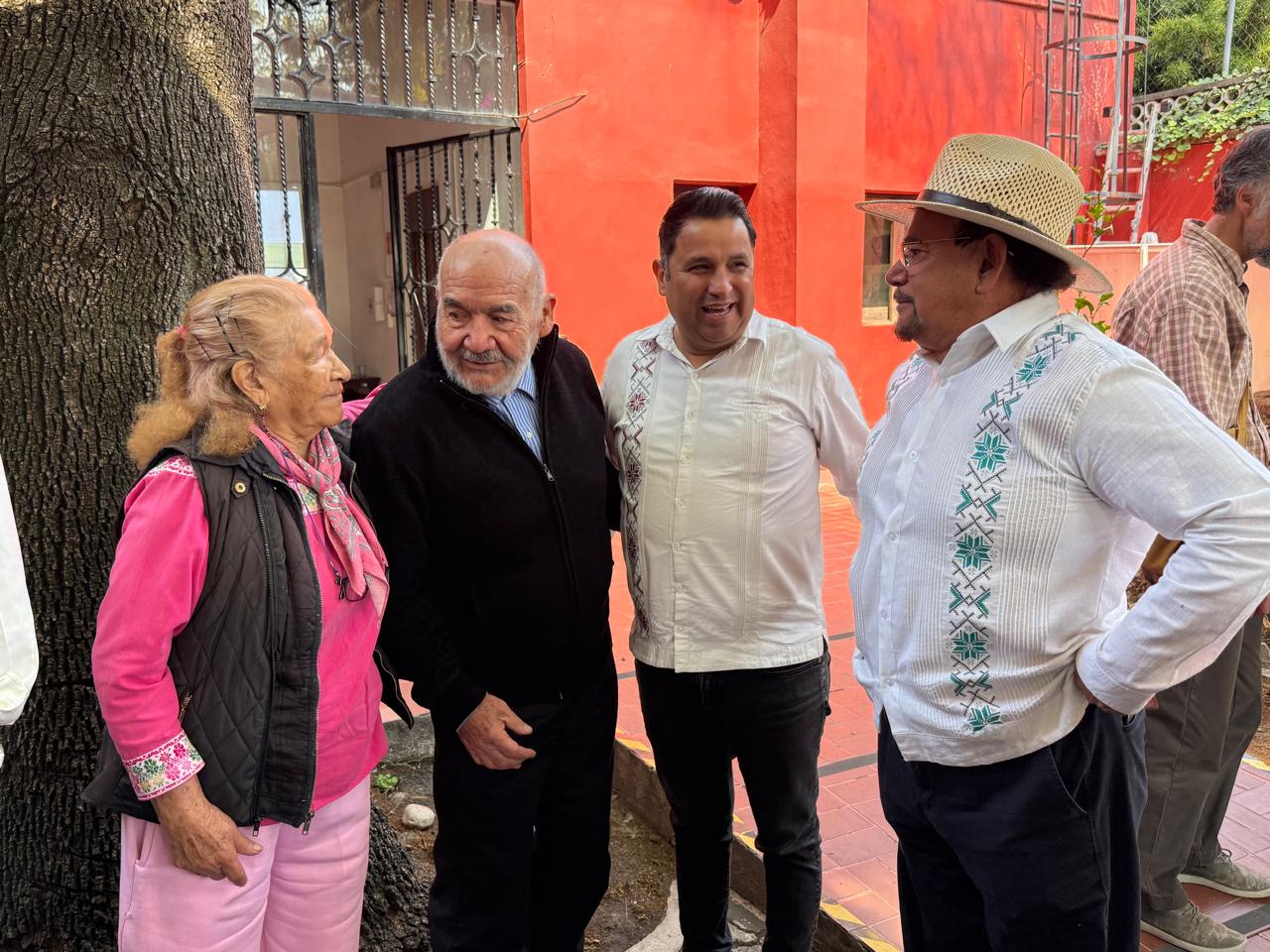 En reunión con José Luis Gutiérrez Nery y Pedro Moctezuma Barragán - Foto 2