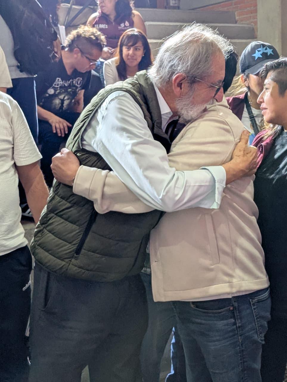 Acompañe a Pedro Moctezuma Barragán en la presentación de su libro "La Chispa" - Foto 3