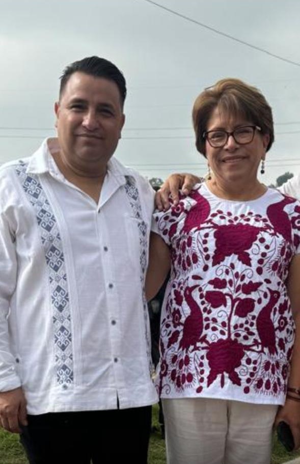 Con Martha Soledad Ávila Ventura - Foto 5