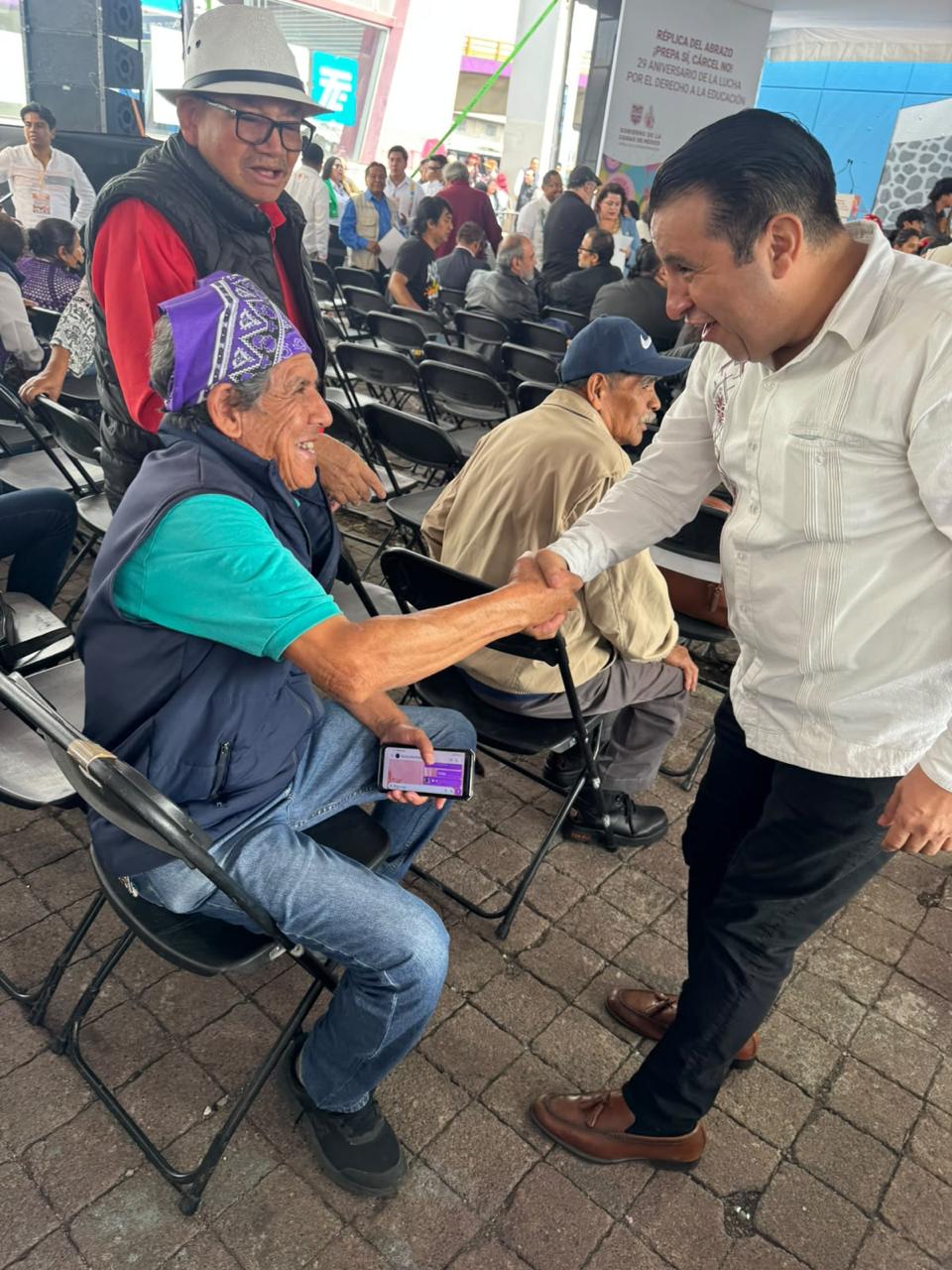 En el evento de ¡Prepa Sí, Cárcel No! · 15 de octubre de 2026 - Foto 5